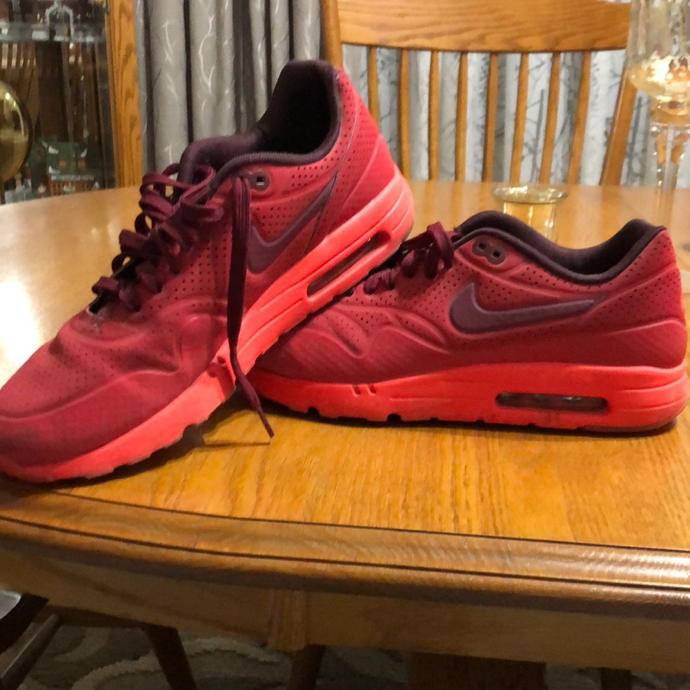 Nike air max’s